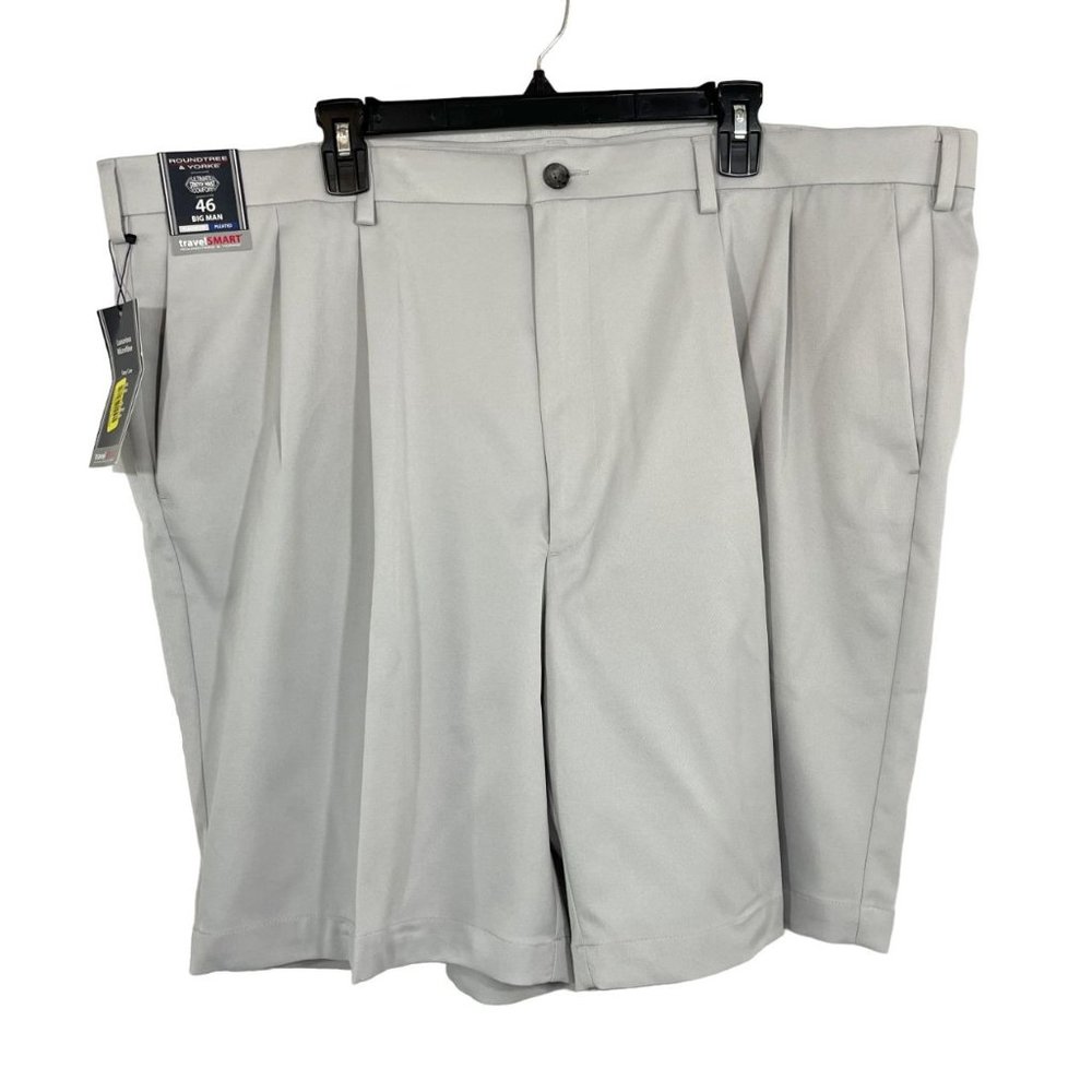 Roundtree & Yorke NEW Classic Fit Pleat Front Gray Shorts Travel Smart - Size 46